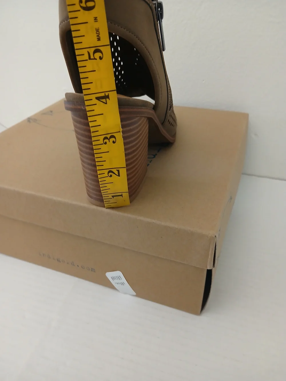 Indigo Id Size 8 Open-toe  Heels Peep Toe Booties $25